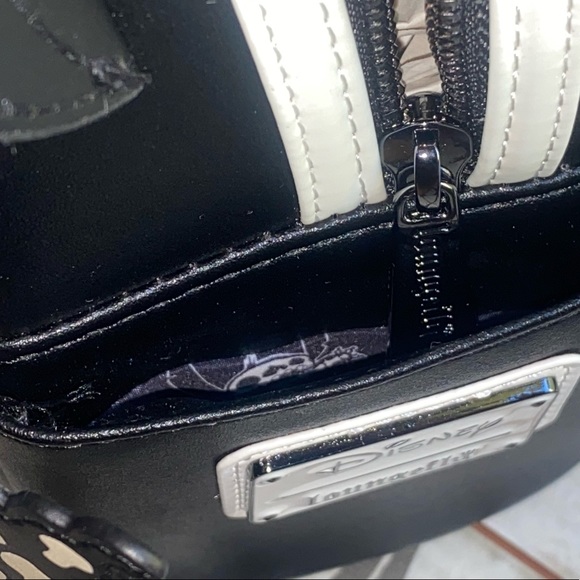 Loungefly Disney Stitch Skeleton Backpack Cardholder LIMITED EDITION Glow In Dar - Picture 13 of 16